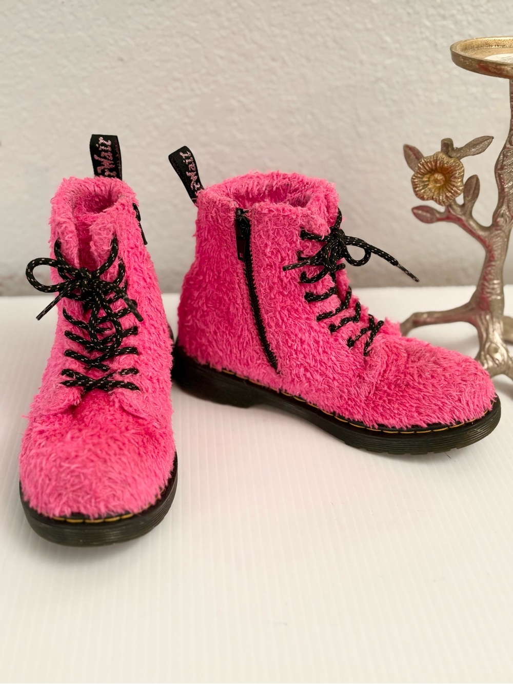 Dr. Martens Tinsel Faux Fur Girls Boots Size 2